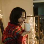 Simple Mindful Practices to Stay Present Through the Holiday Rush