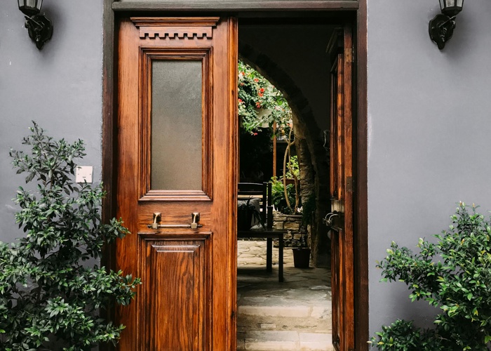 Peaceful Entryways: Why the First Step Inside Should Feel Like an Exhale