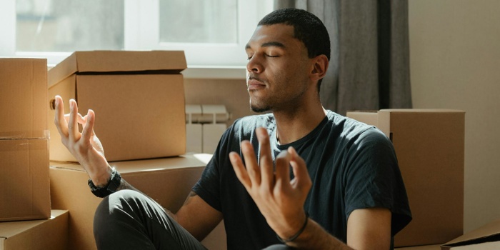 The Link Between Breath and Mood (And How to Harness It Daily)