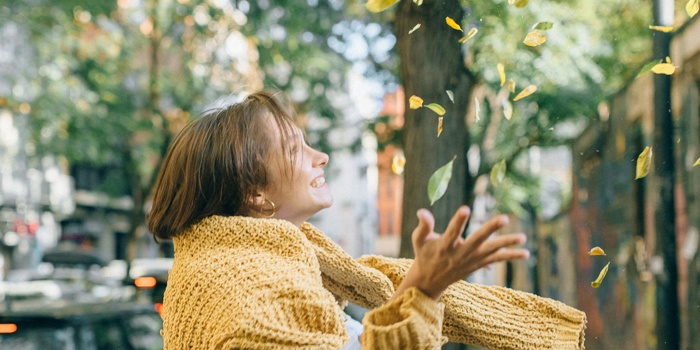 Seasonal Self-Reflection: Fall Prompts to Ground and Refocus